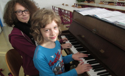 Uspehi mladih pianistov