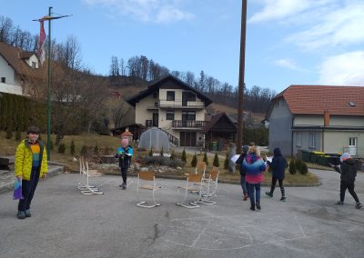 Slovenščina tudi na svežem zraku